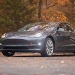 Sürücüsüz elektrikli tesla araba